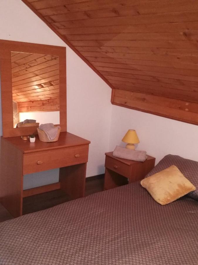Holiday Home Tin オグリン エクステリア 写真